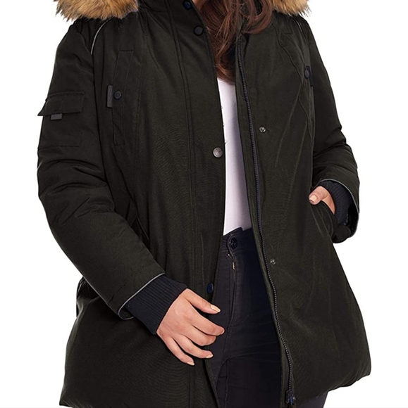 Alpine North Women’s 4X Vegan Down Parka with Faux Fur Hood (Plus Size) - Picture 4 of 6